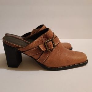 Gianni Bini Mules Size 6.5M